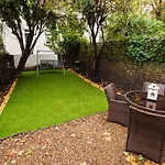 The Earl\'S Court Garden Gem