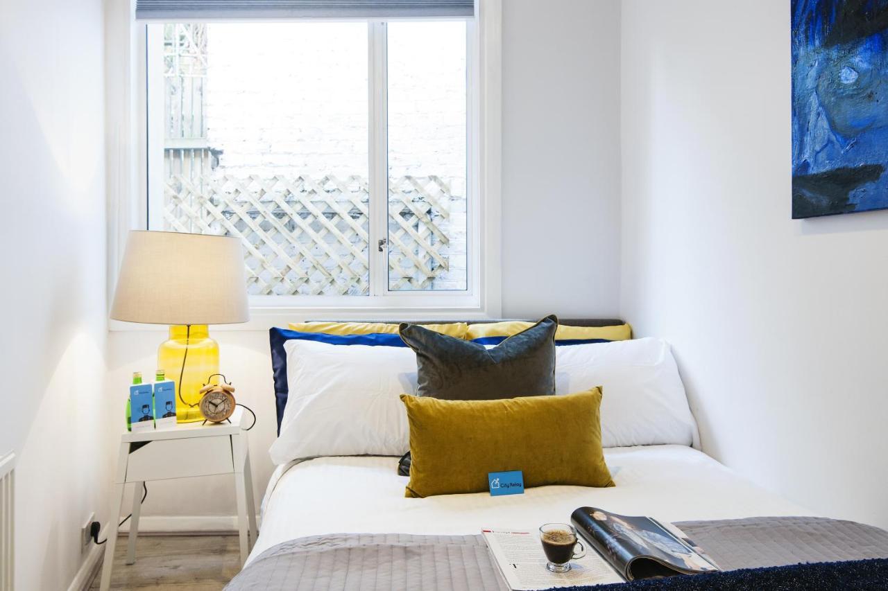 The Earl's Court Garden Gem * Londra